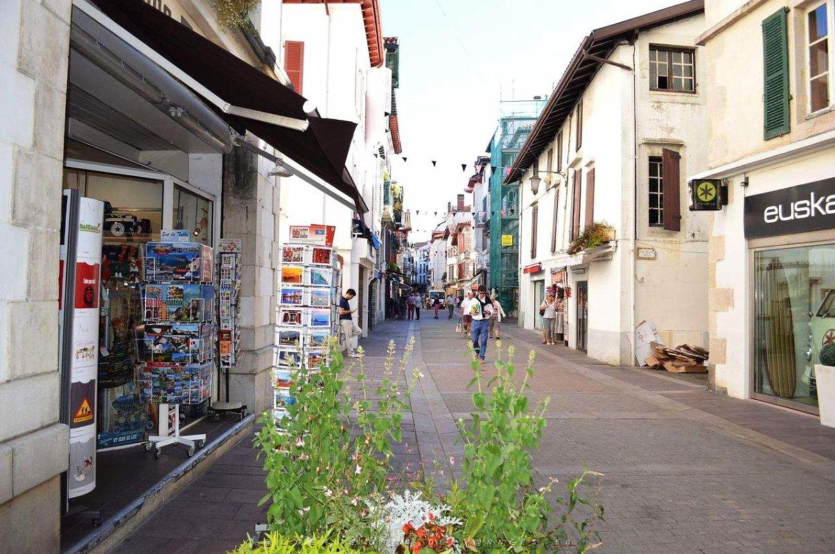 St Jean de Luz 41.JPG